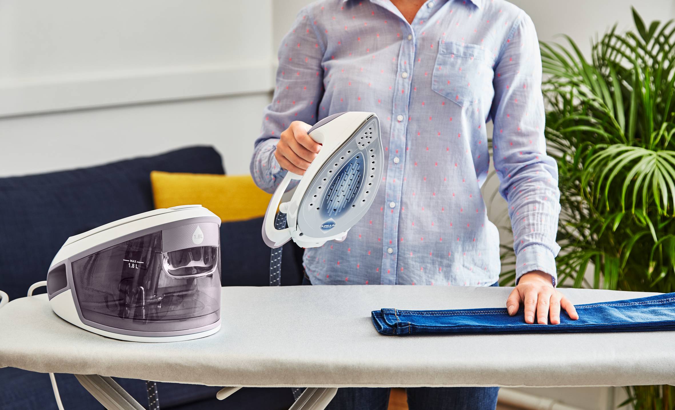 Express anti-calc, 6,1 bars, Débit vapeur 120 g/min, Fonction pressing 400 g/min - RECONDITIONNÉ