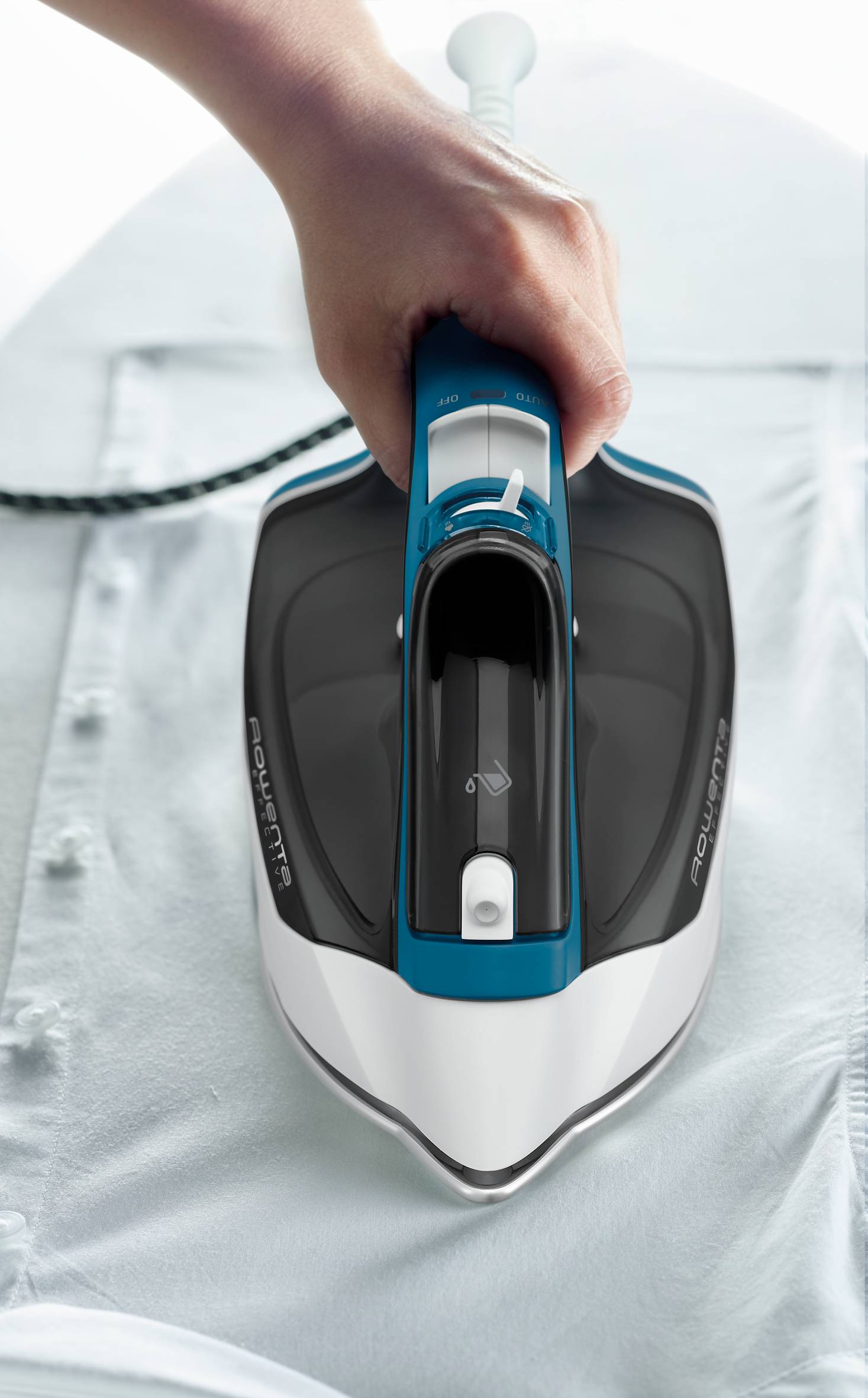 EFFECTIVE NOIR ET BLEU 2200W