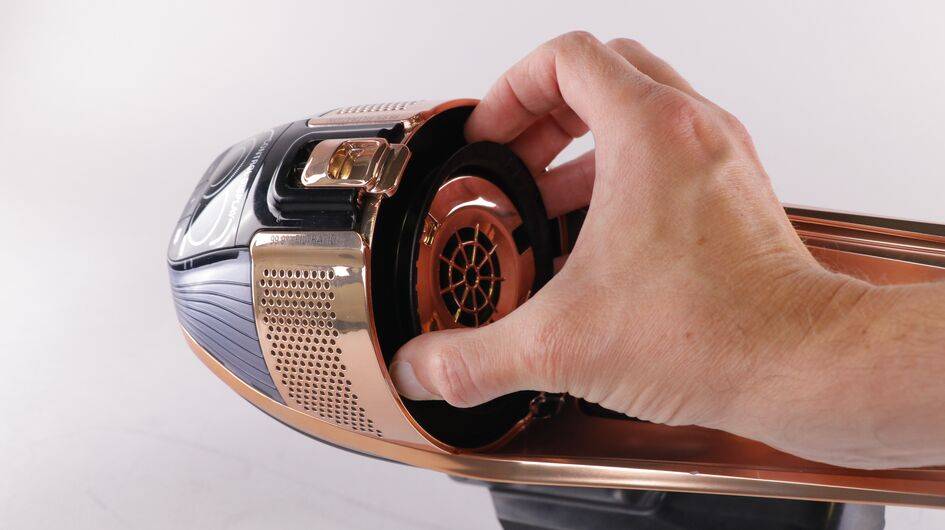 Enlever le bac à poussière