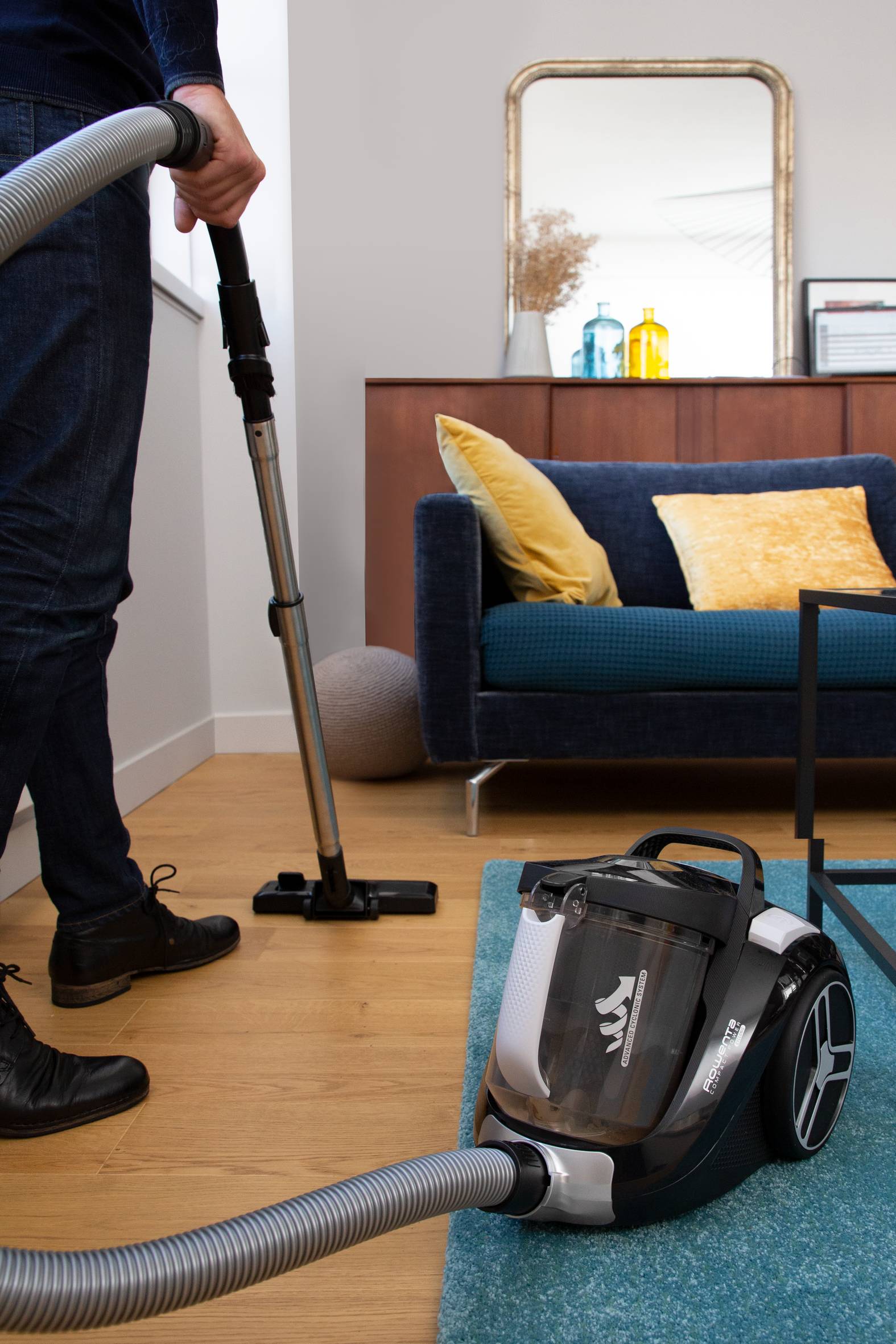 Compact Power Cyclonic XXL, Aspirateur sans sac, 550W, 2,5L