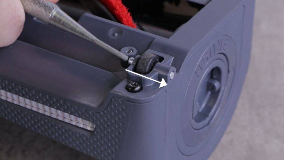 Retirer les axes des roulettes - RH99 et RH98