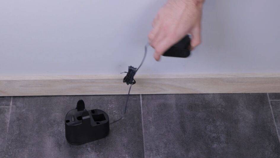 Tutoriel Changer filtre moteur - étape 2, enlever la batterie