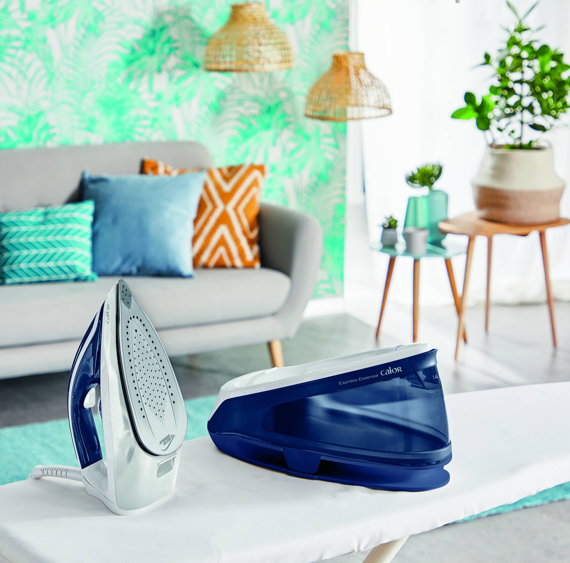 Express essential, 5,3 bars, débit vapeur 120g/min, Fonction pressing 270 g/min - RECONDITIONNÉ