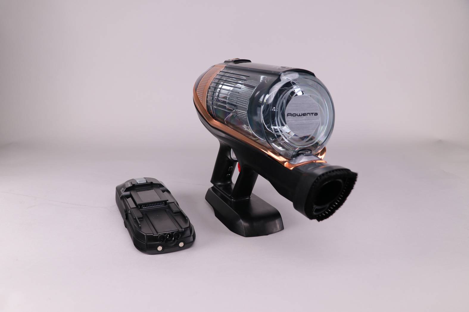 Tutoriel Changer filtre moteur - étape 2, enlever la batterie